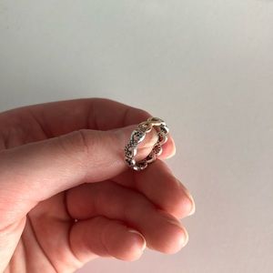 Pandora Ring